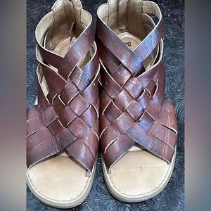 Born Chestnut Leather Footwear